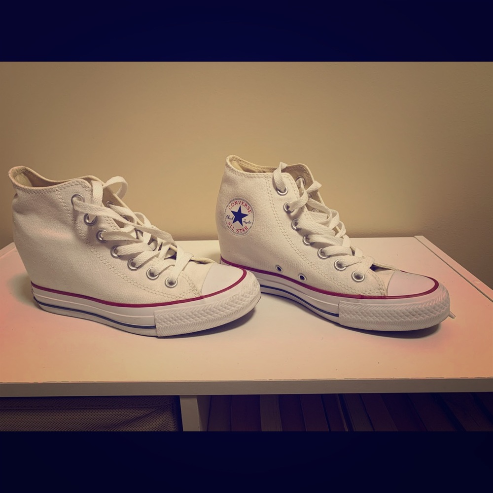 Sneaker wedges 😍